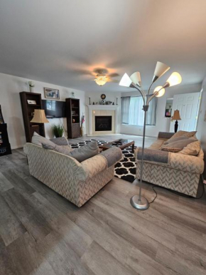 Niagara Shoreline Villa 2